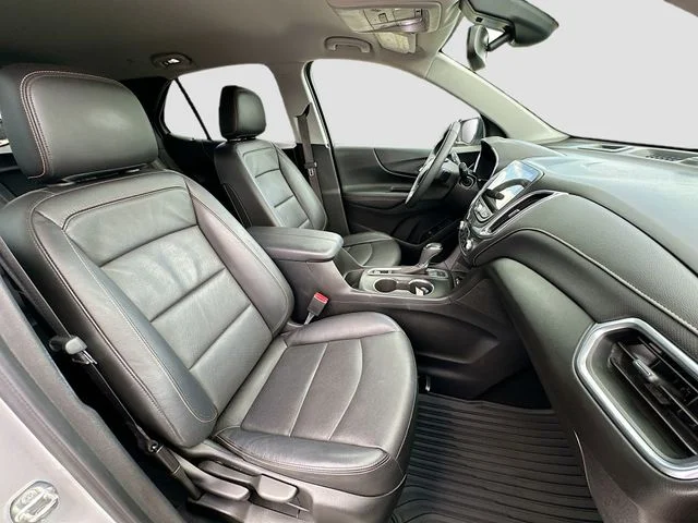 Used 2020 Silver Chevrolet Premier image 26