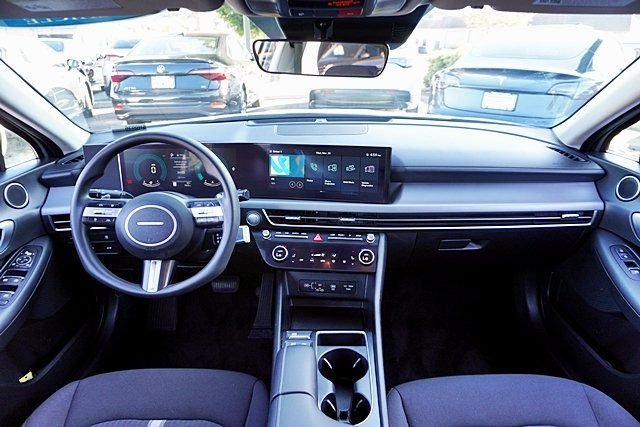 Used 2024 Silver Hyundai SEL image 16