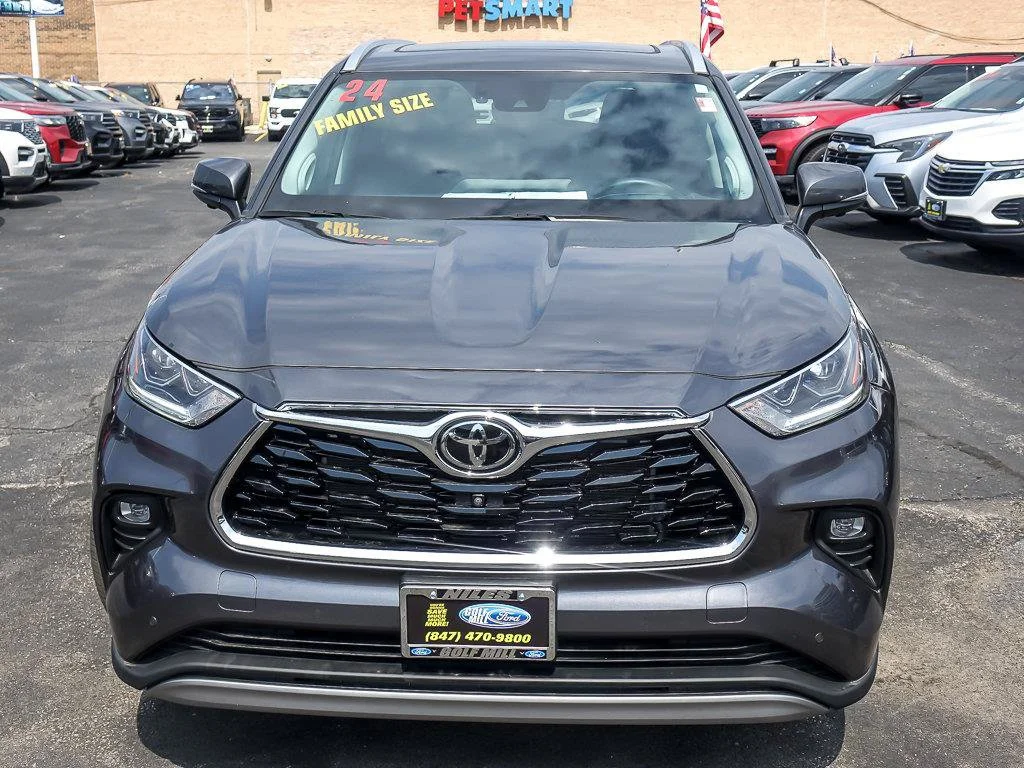 Used 2024 Magnetic Gray Metallic Toyota Limited image 4