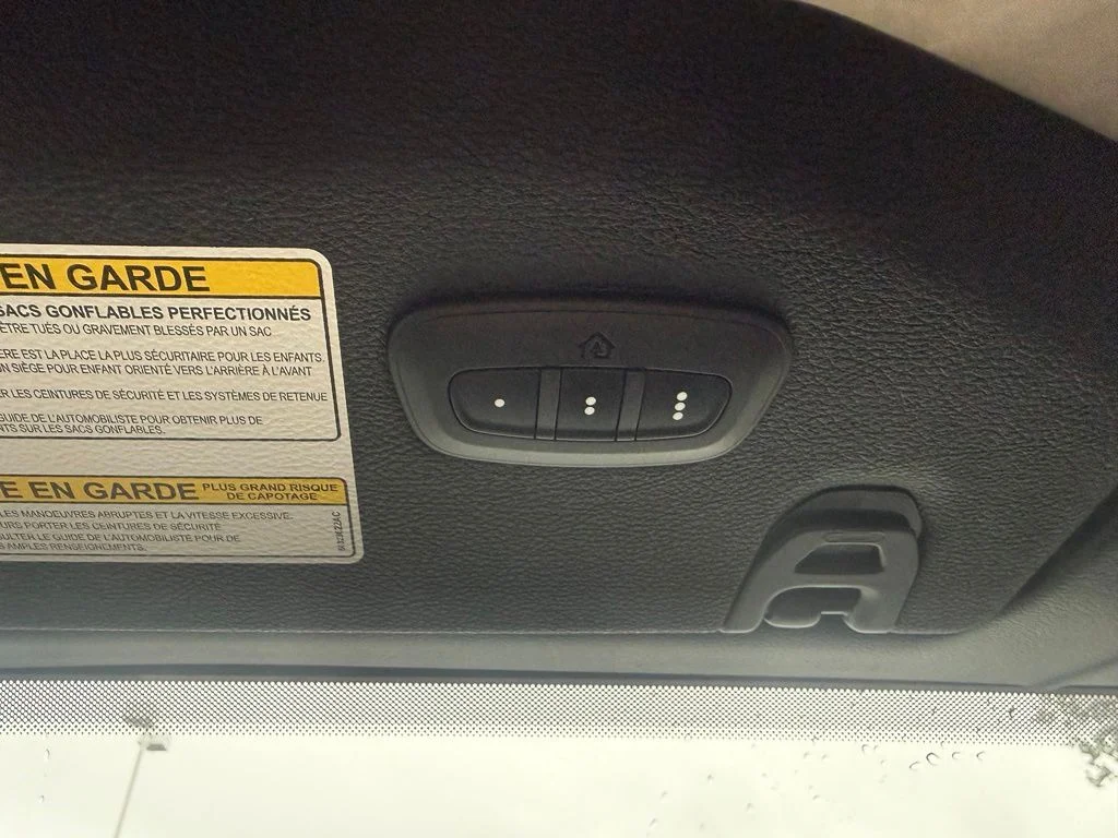 Used 2020 Green Jeep Overland image 37