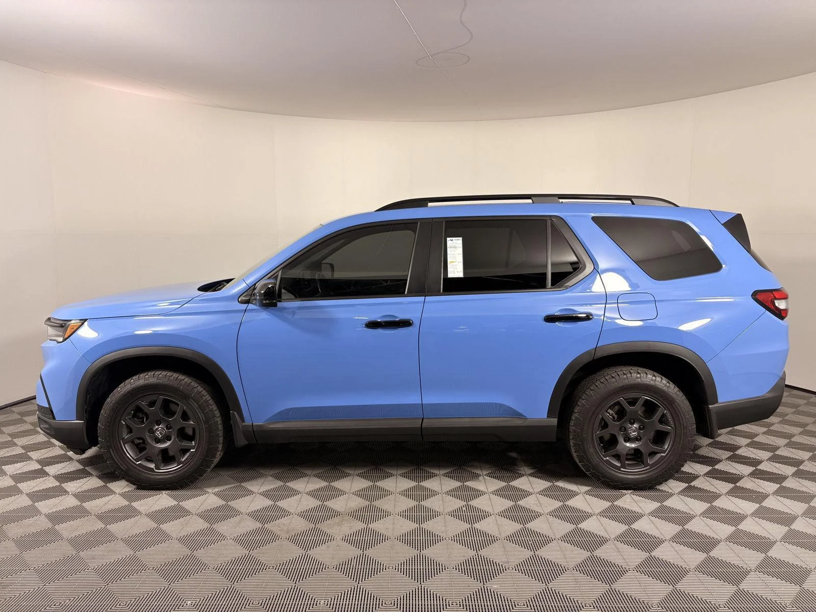 Used 2024 Diffused Sky Blue Pearl Honda TrailSport image 2