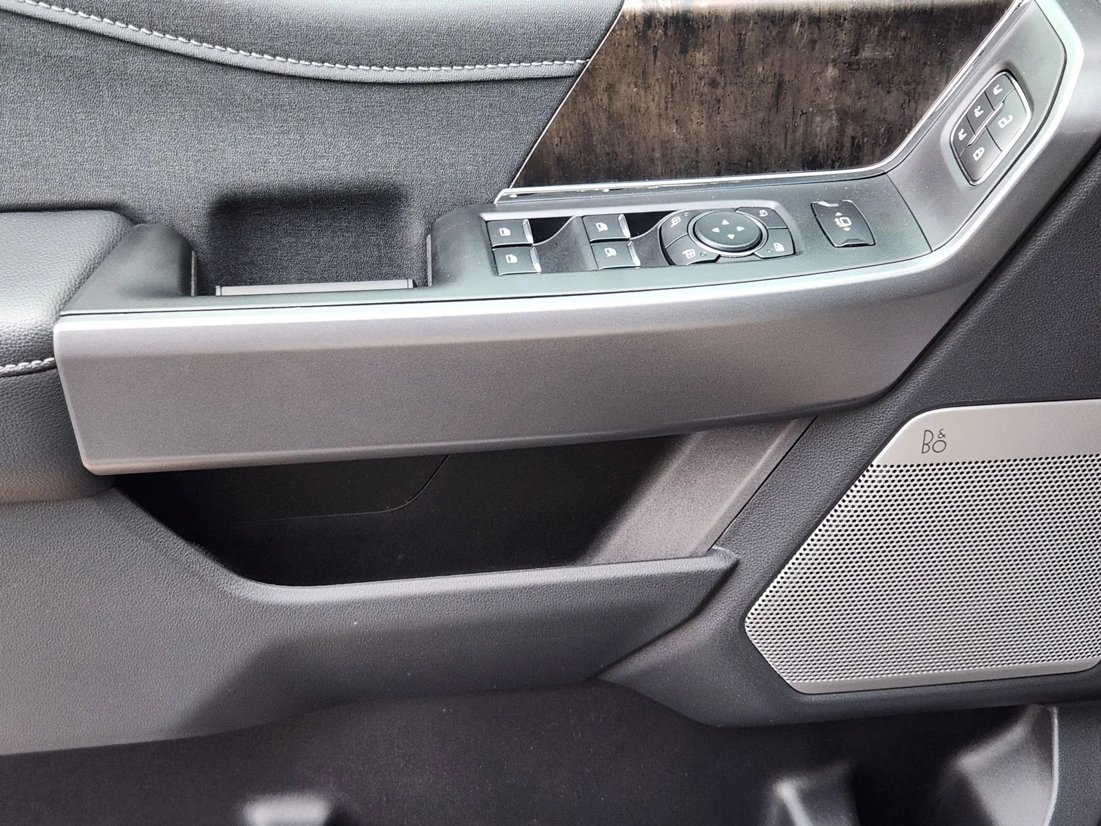 New 2026 Avalanche Ford F-250® Lariat® image 17