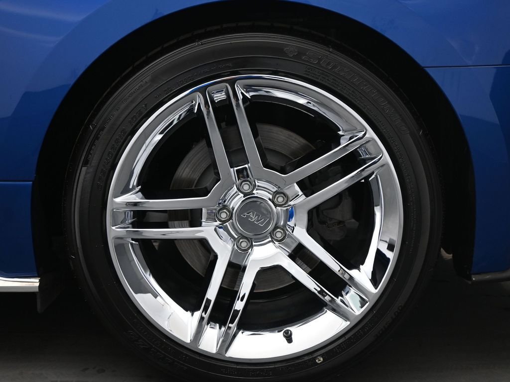 Used 2018 Blue Ford GT Premium image 18