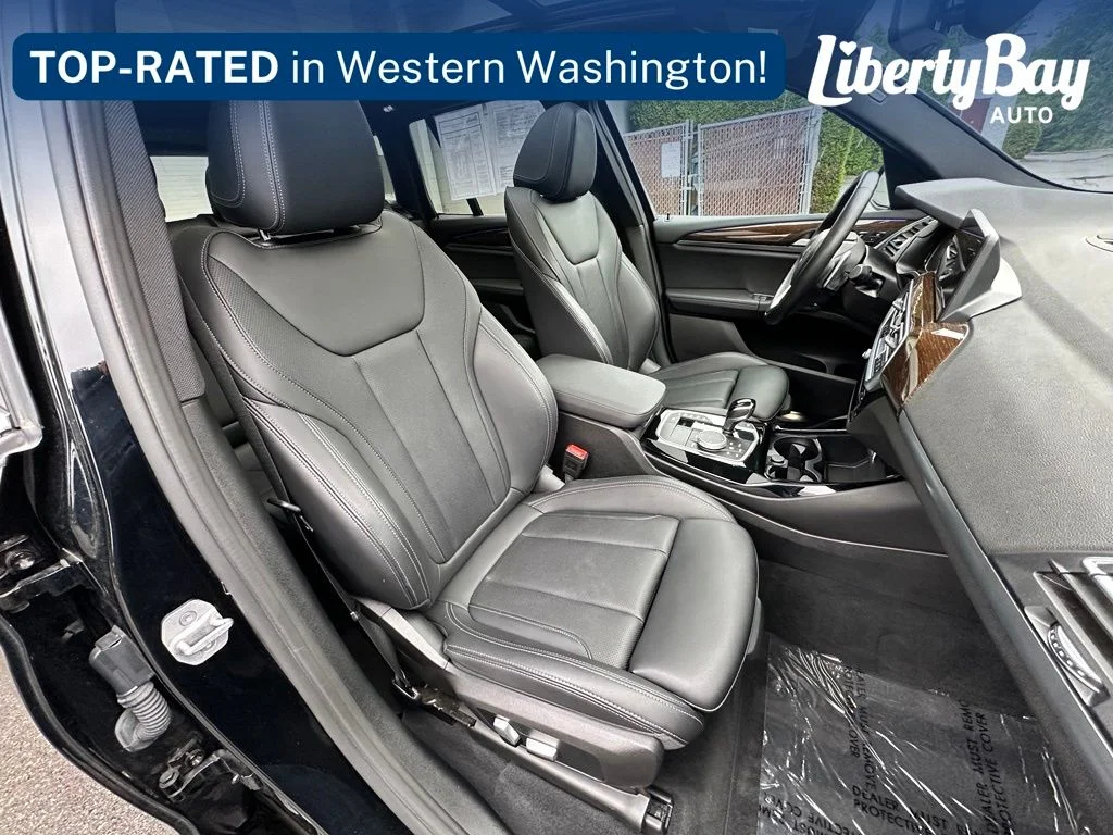 Used 2022 Black BMW xDrive30i image 39
