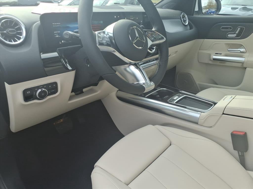 Used 2026 Polar White Mercedes-Benz GLA 250 image 13