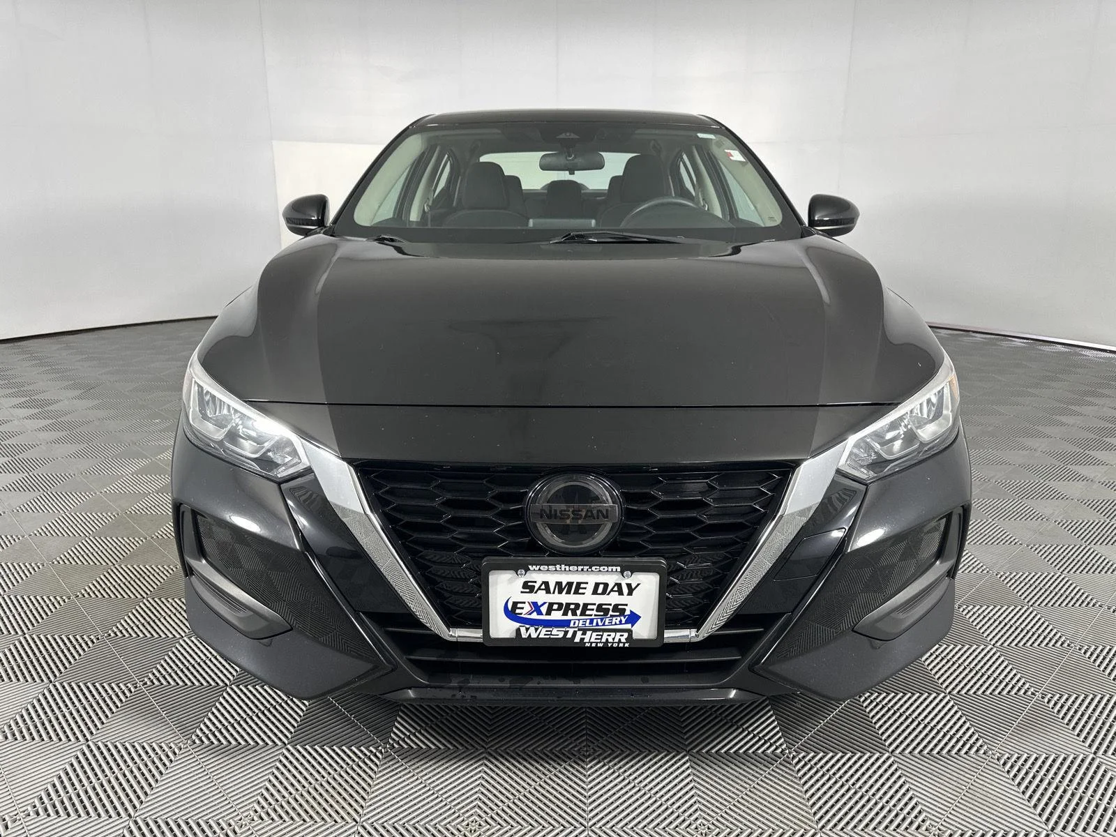 Used 2020 Super Black Nissan S image 2