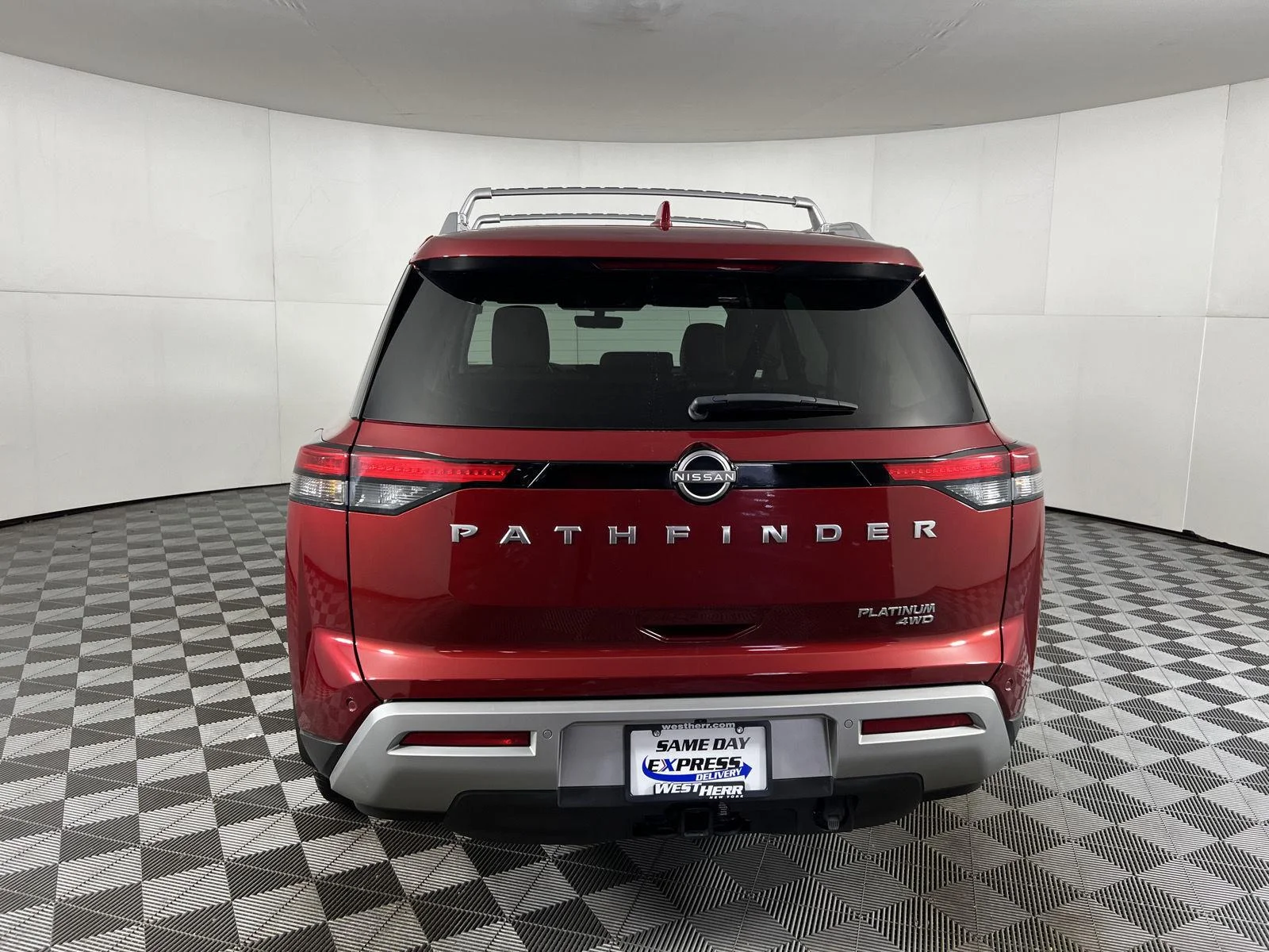 Used 2024 Scarlet Ember Nissan Platinum image 8