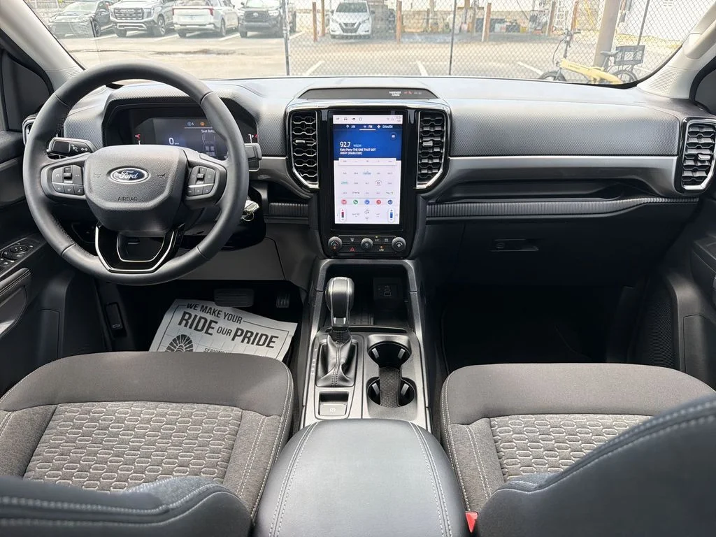 Used 2024 Green Ford XLT image 26