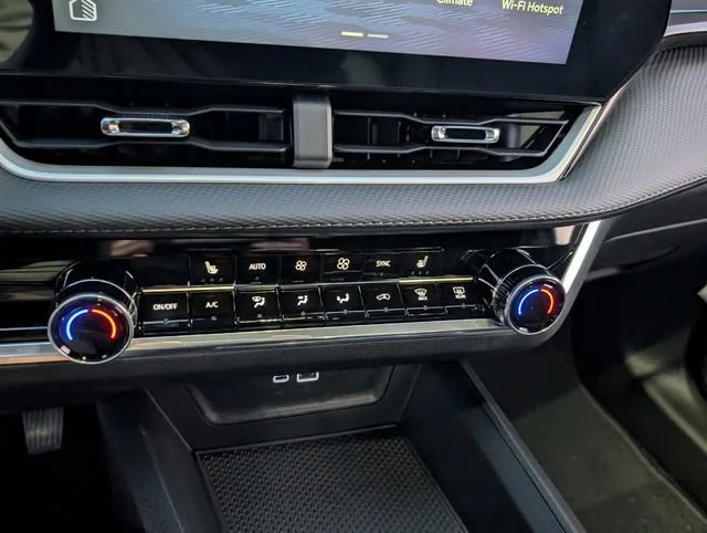 New 2026 Mosaic Black Metallic Chevrolet LT image 11