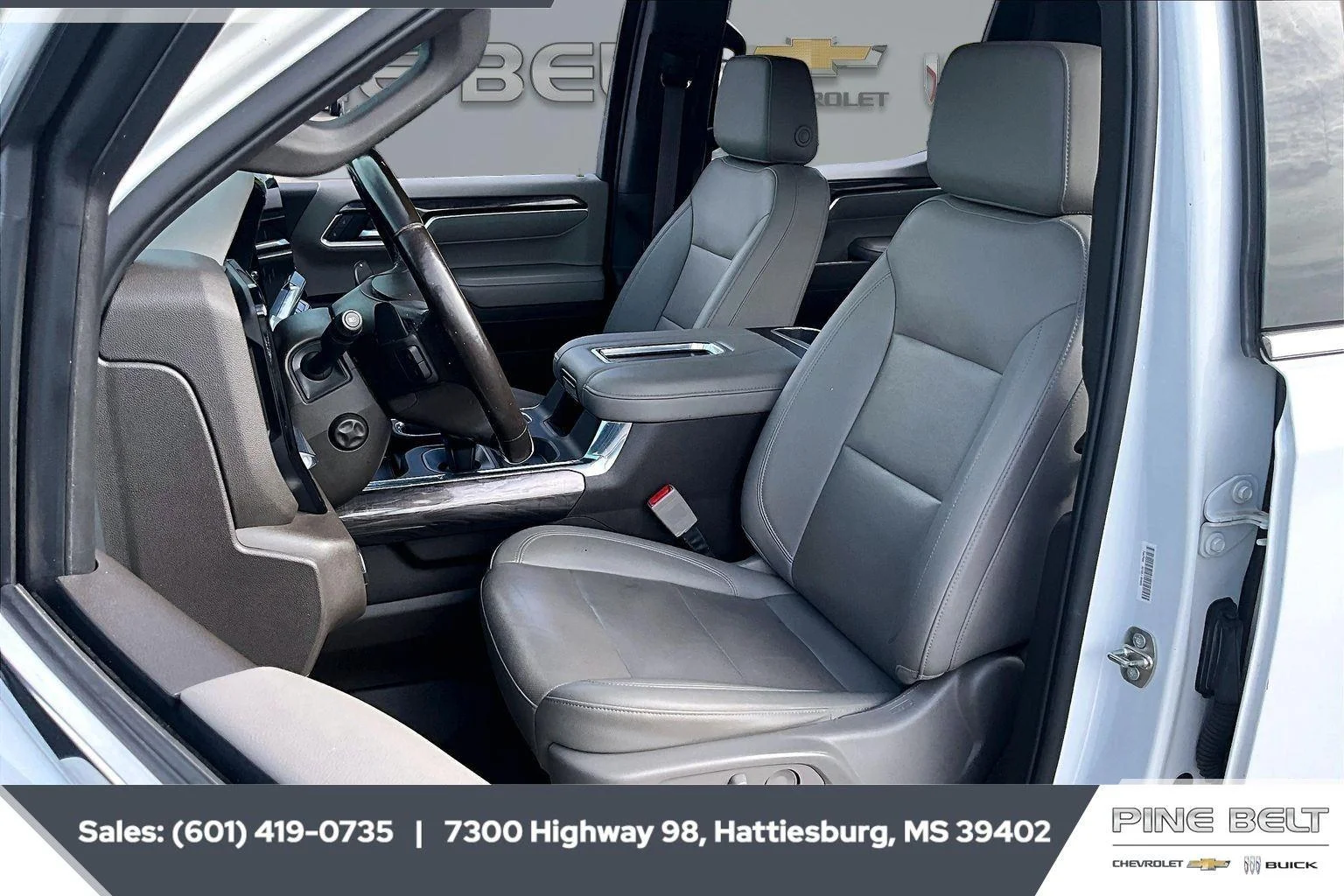 Used 2022 Summit White Chevrolet LTZ image 18
