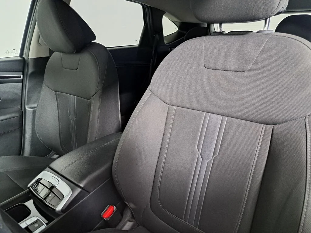 Used 2024 Gray Hyundai SEL image 18