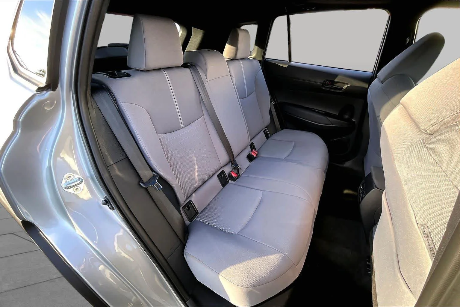 Used 2025 Sonic Silver Toyota Hybrid SE image 22