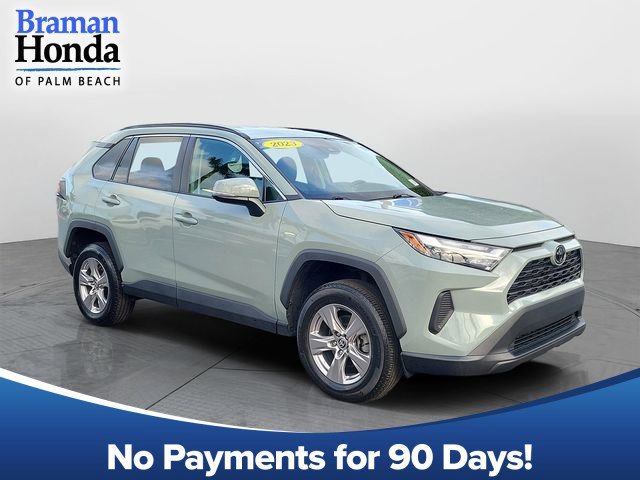 2023 Toyota RAV4 XLE