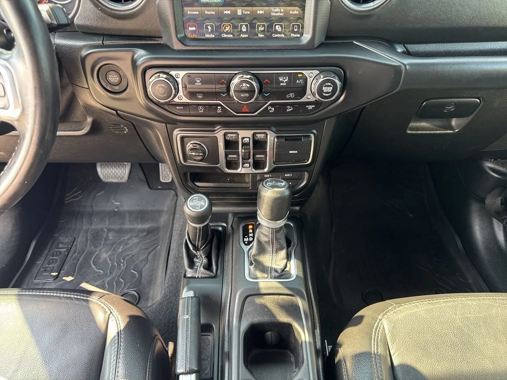 Used 2018 Gray Jeep Unlimited Sahara image 44