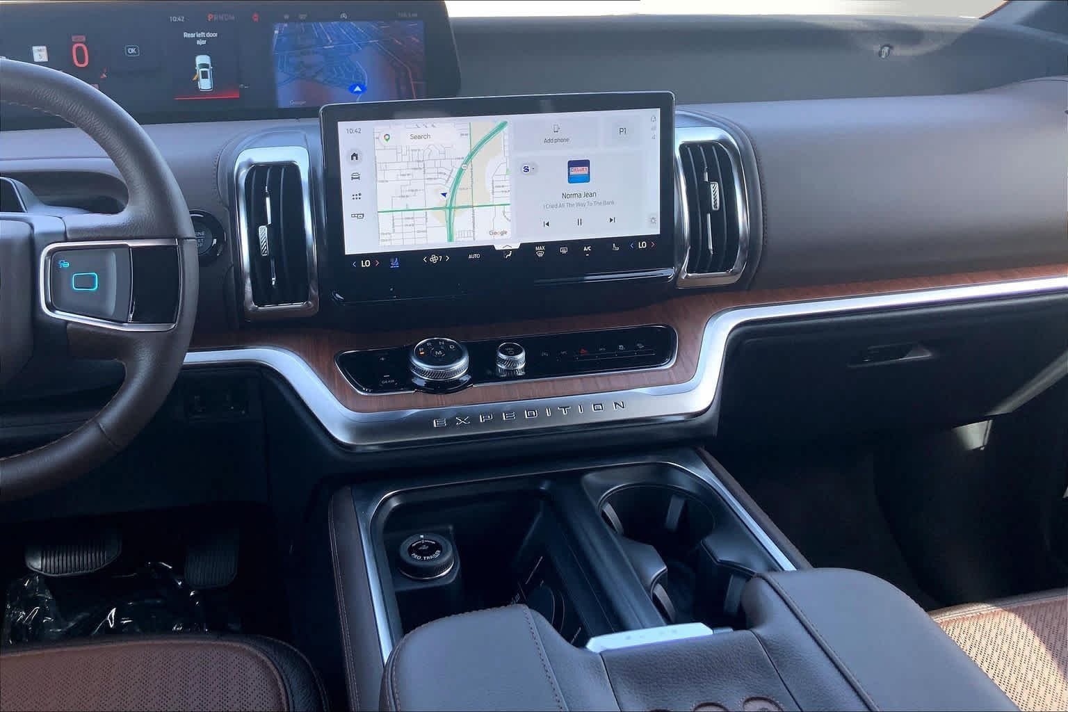 New 2027 Star White Metallic Tri-Coat Ford King Ranch® image 6