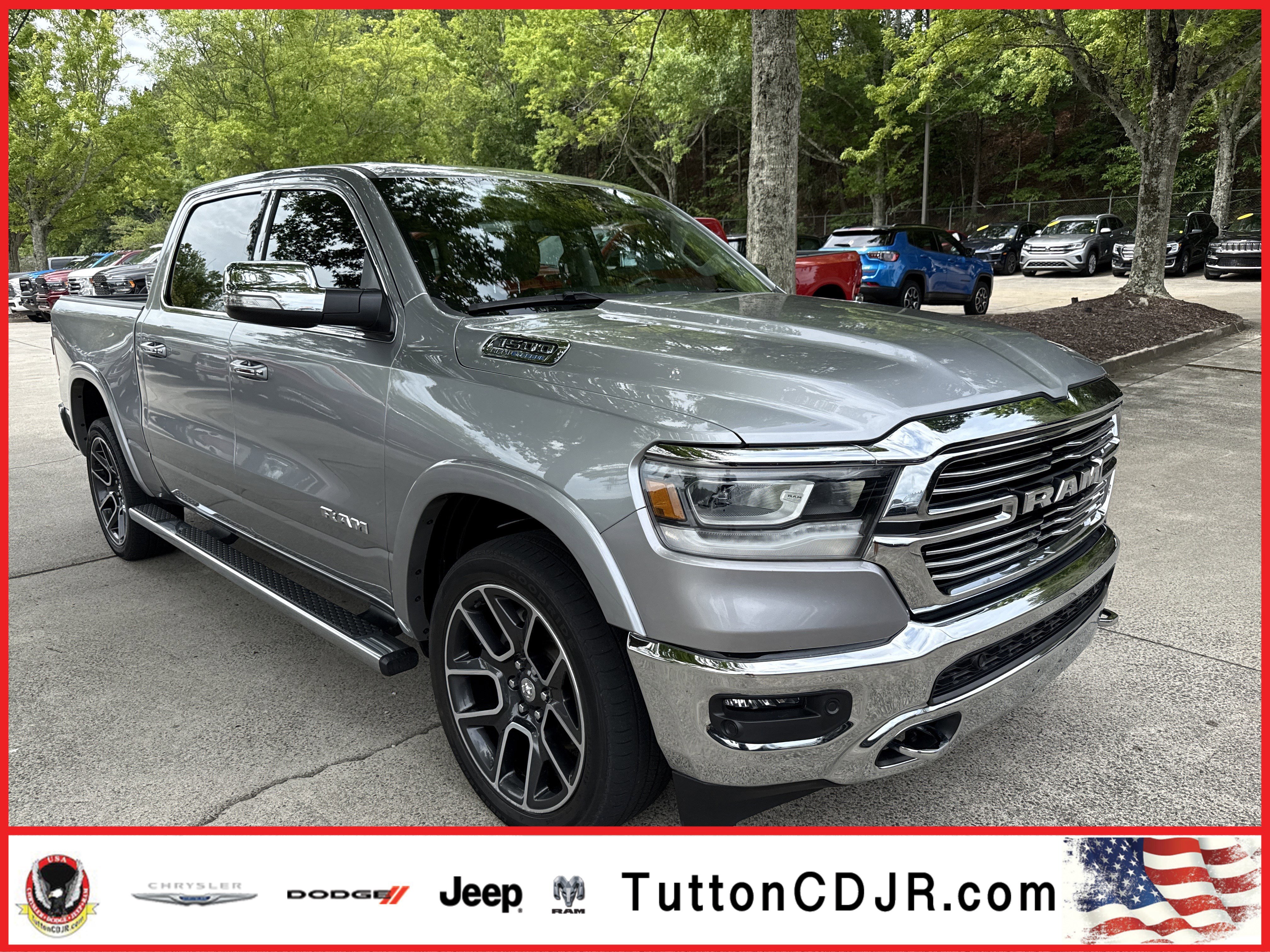 2022 RAM 1500 Laramie 4x4 Crew Cab 5'7's photo