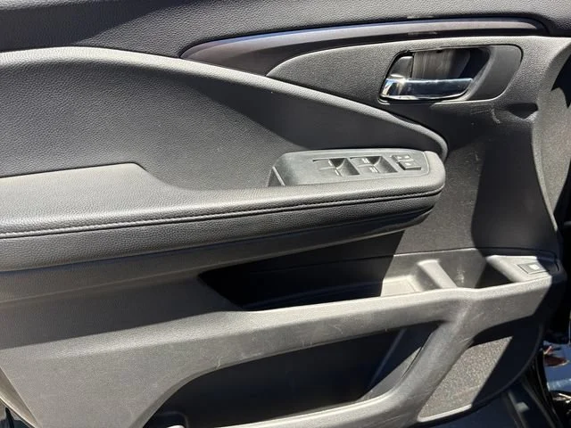 Used 2022 Black Honda Sport image 13