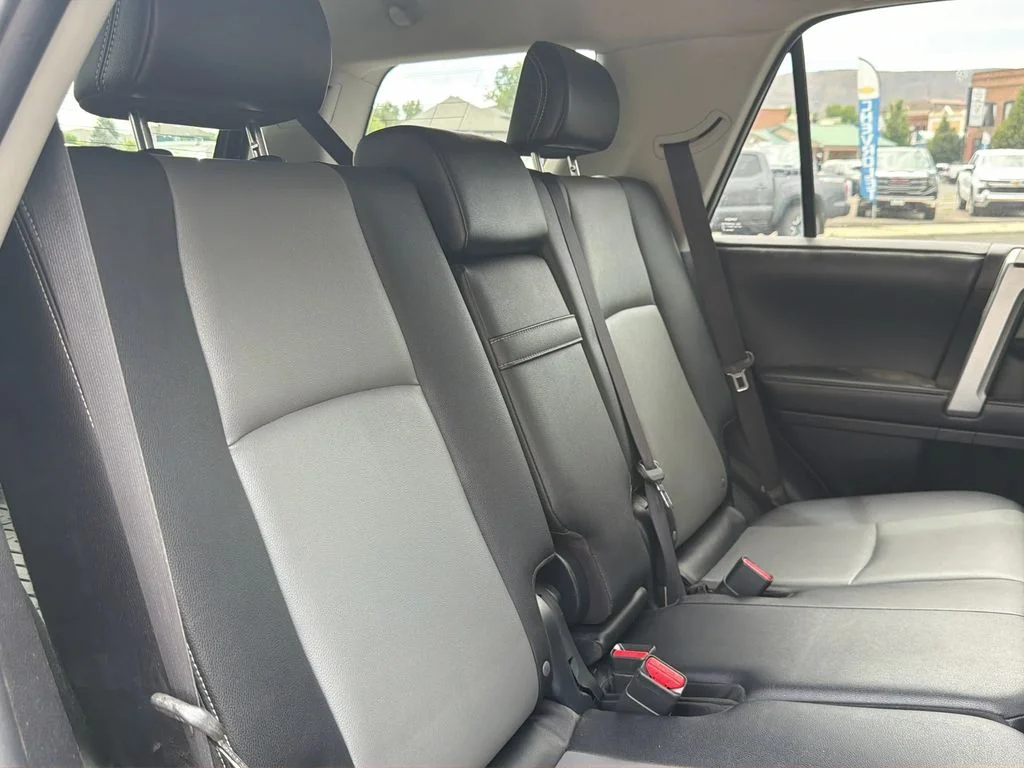 2017 Toyota 4Runner SR5 Premium - Photo 25