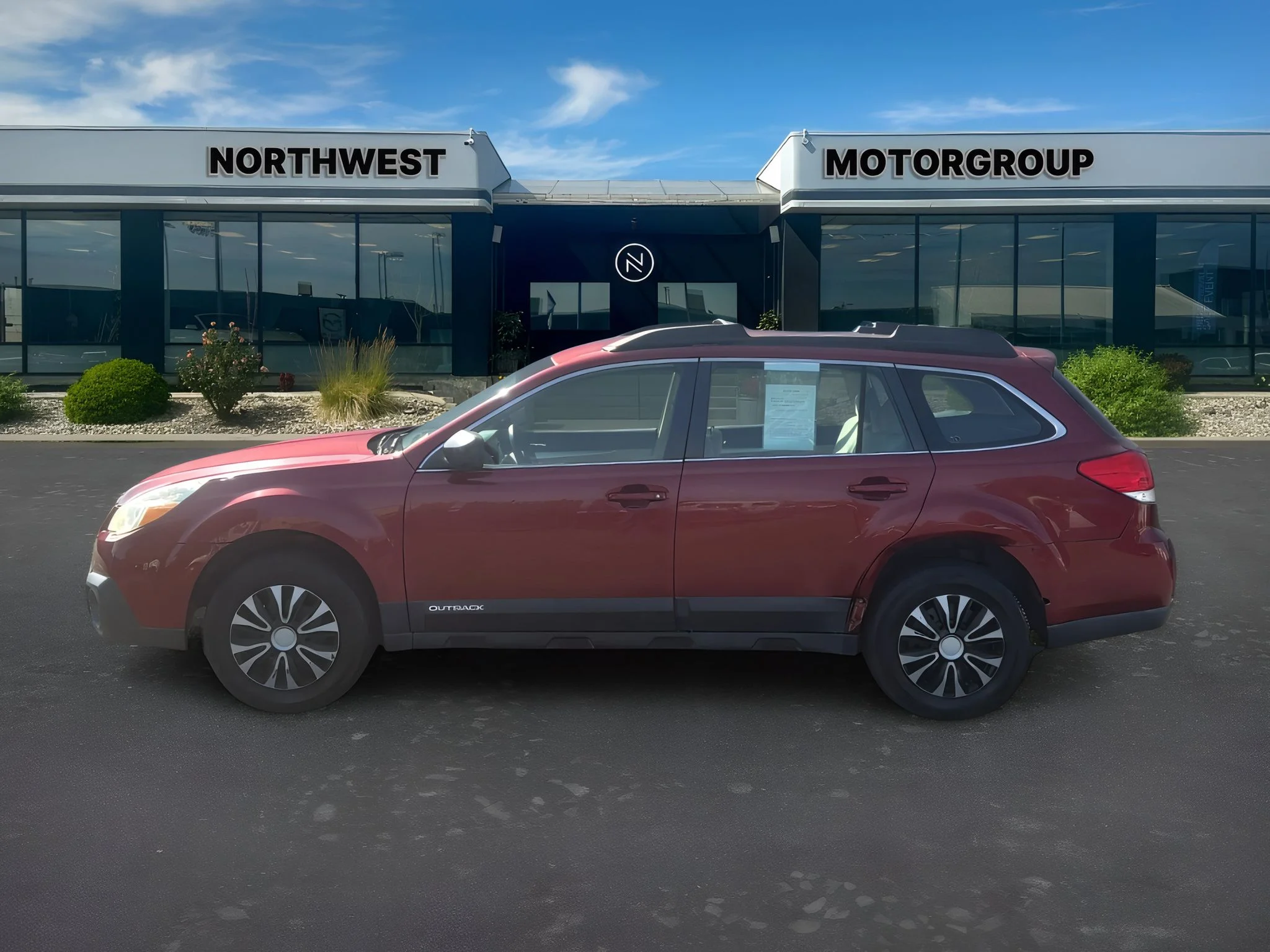 Used 2013 Venetian Red Pearl Subaru 2.5i image 4
