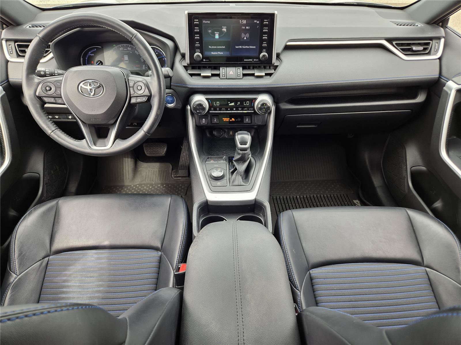 2020 Toyota RAV4 XSE - Photo 18