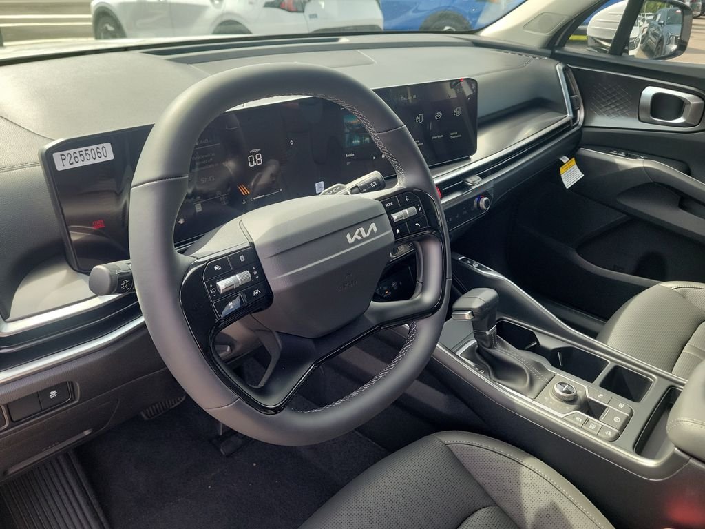 New 2026 White Kia S image 22