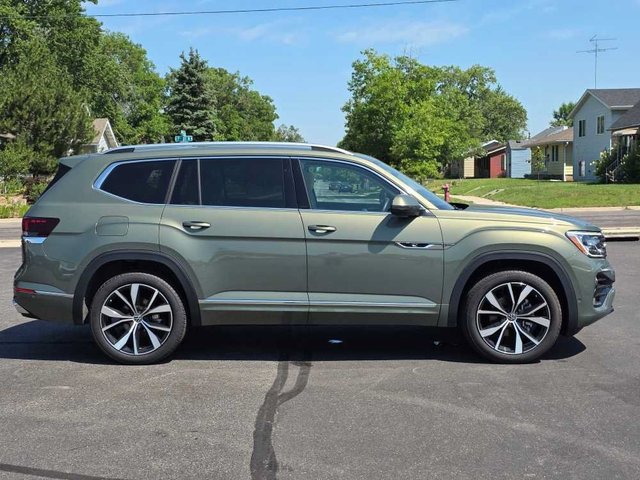 2026 Volkswagen Atlas 2.0T SEL Premium R-Line
