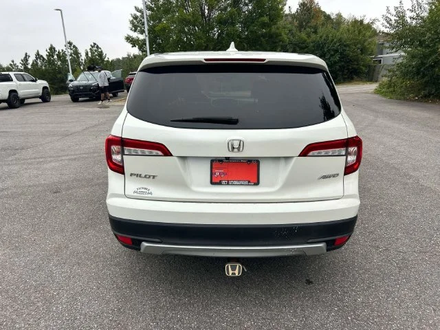 Used 2019  Honda EX-L image 4
