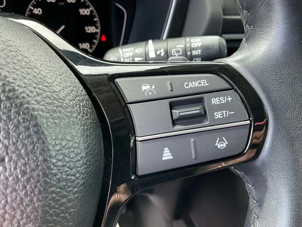 Used 2024 Red Honda EX-L image 37