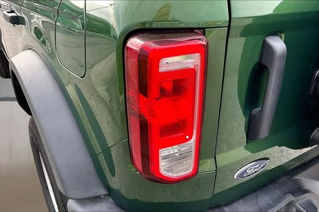 Used 2022 Green Ford Base image 29