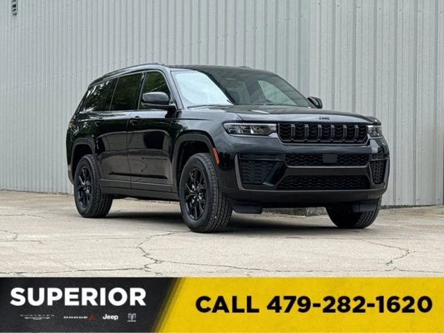 New 2026 Diamond Black Crystal Pearlcoat Jeep Altitude image 1