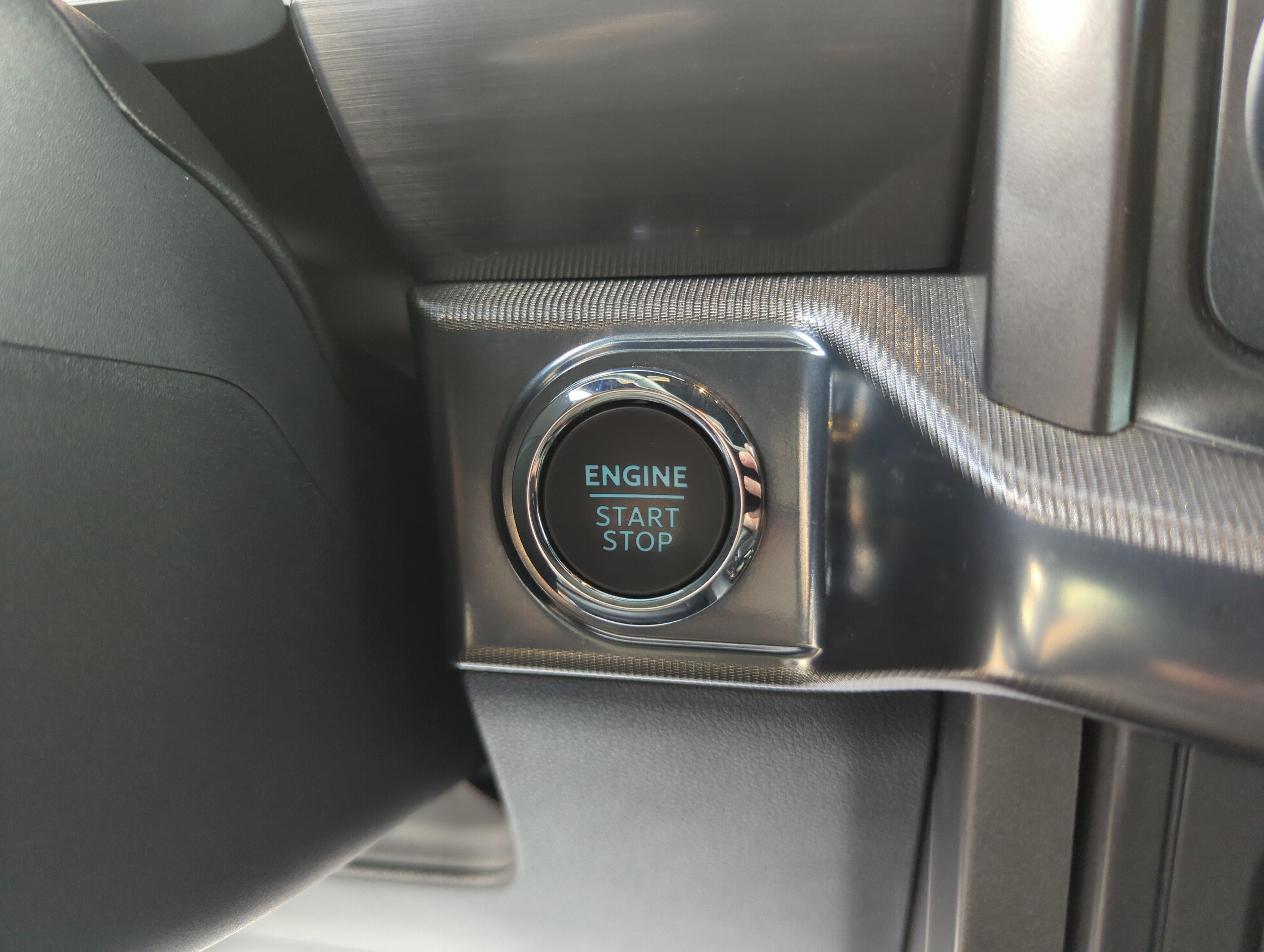 Used 2024 Avalanche Ford LARIAT image 35