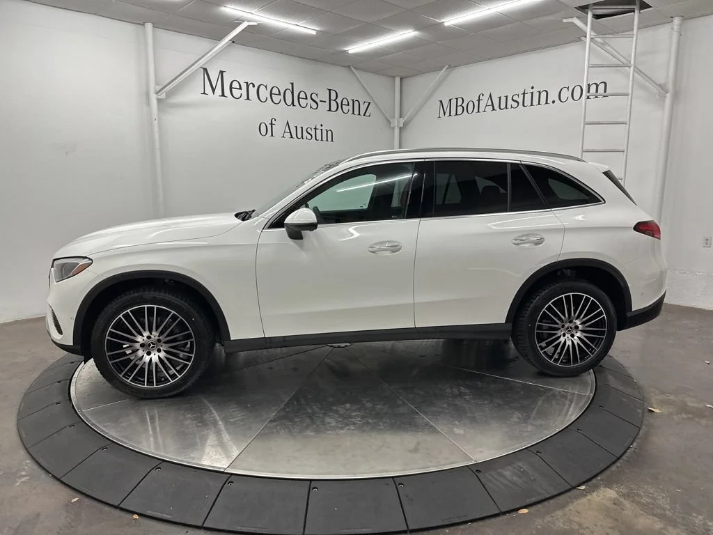 Certified Used 2026 White Mercedes-Benz GLC 300 image 4