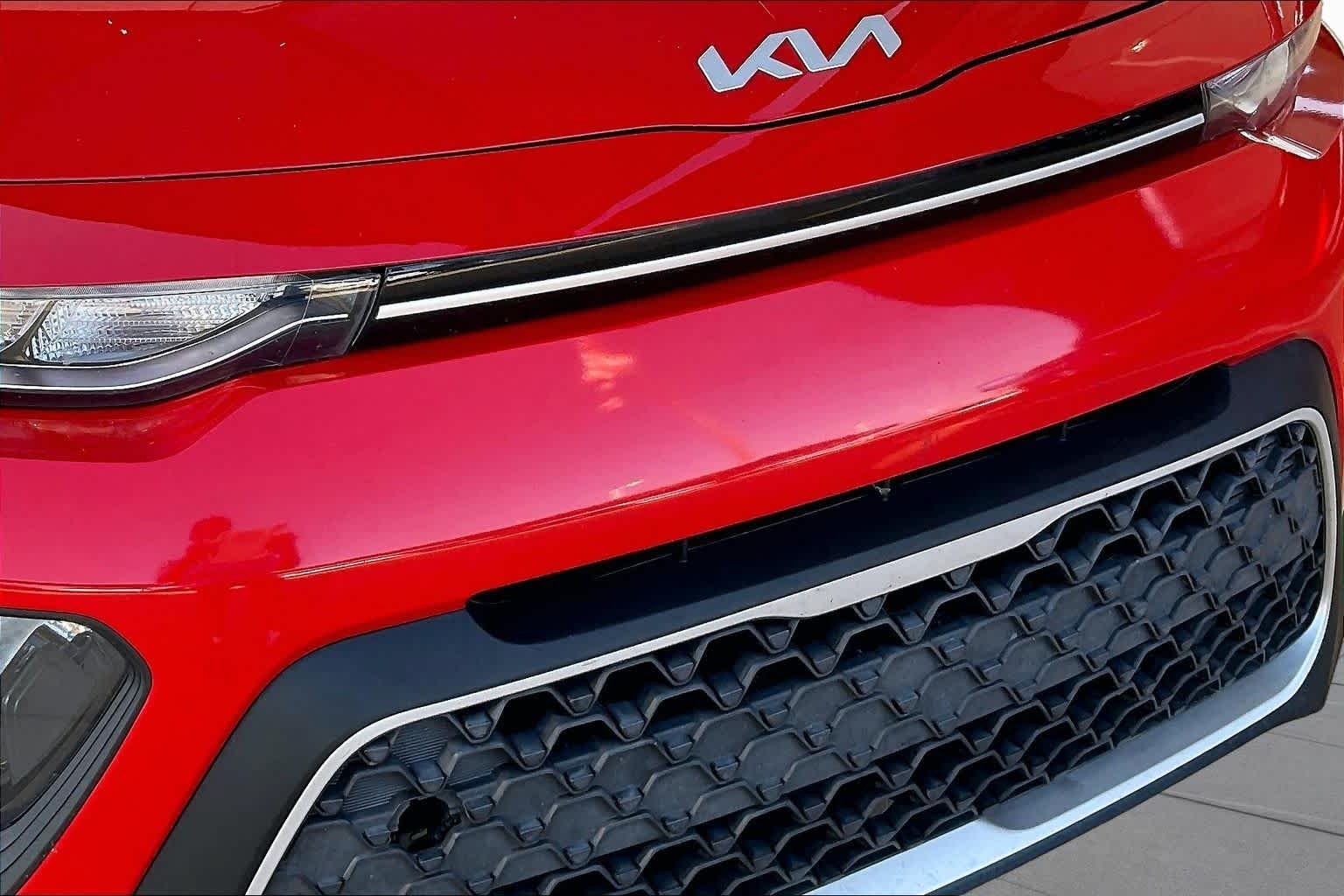 Used 2022 Inferno Red Kia LX image 28