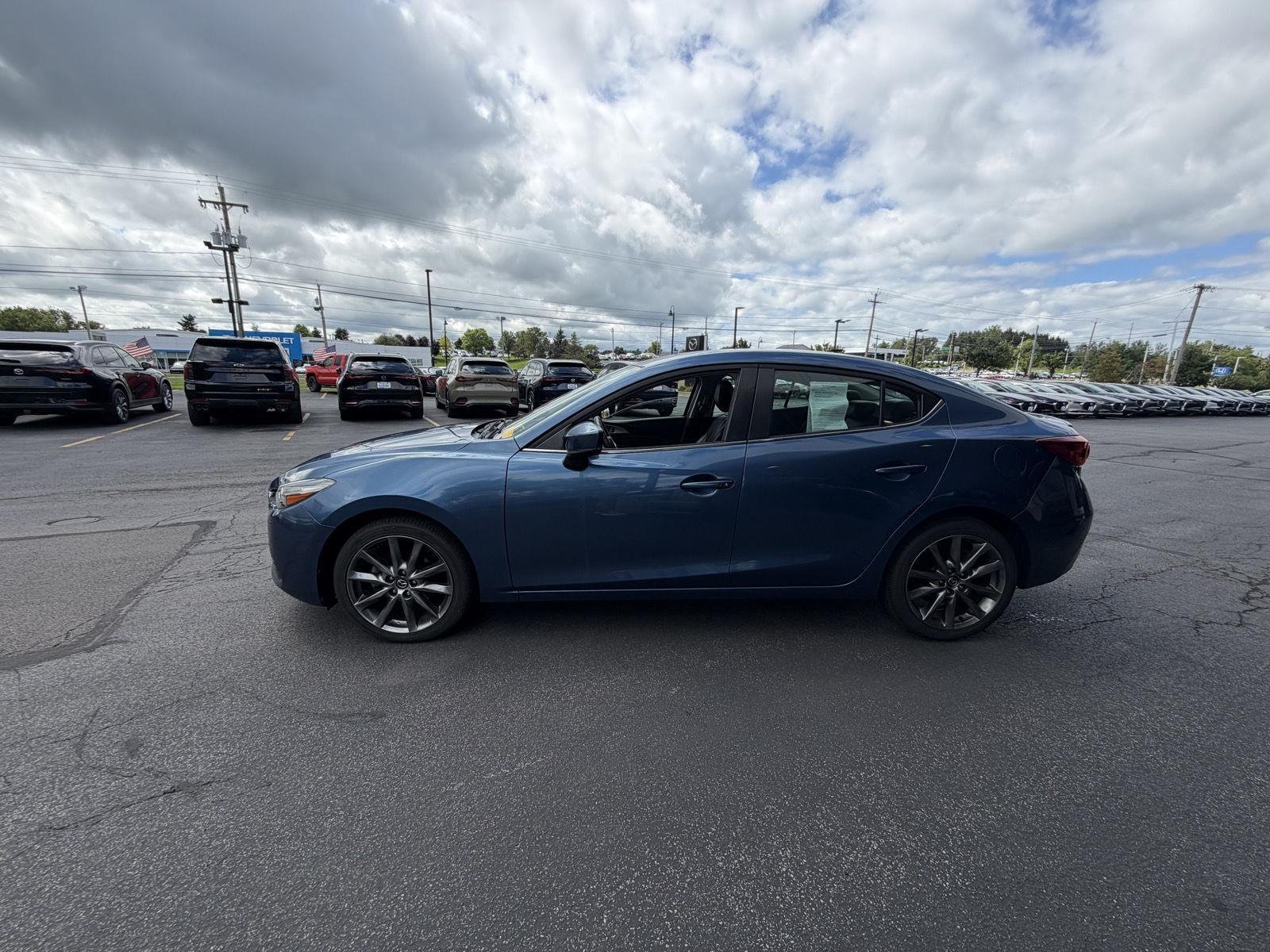 Used 2018 Eternal Blue Mica Mazda Touring image 5
