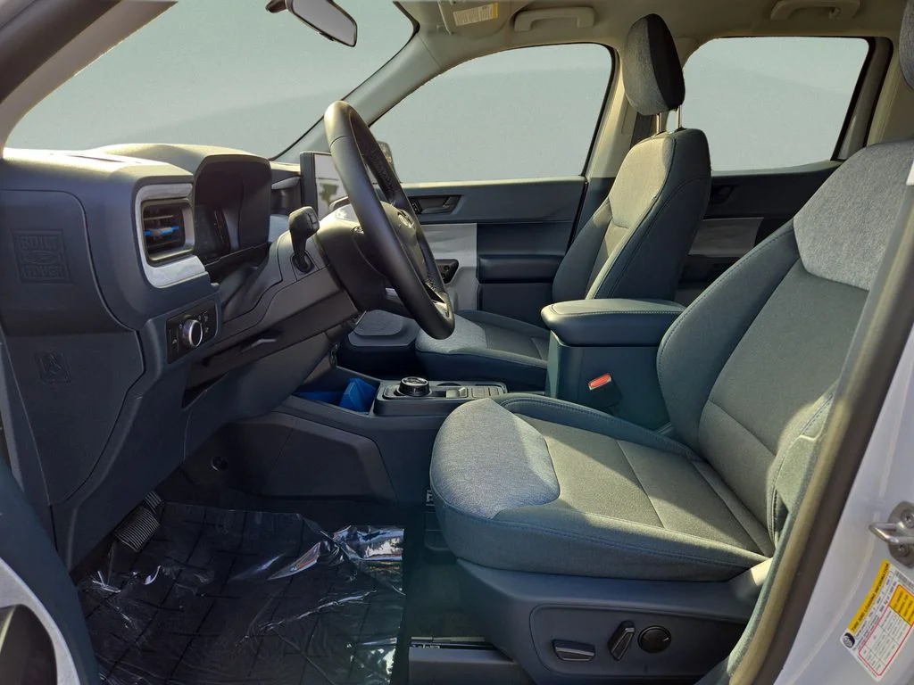 New 2026 Space White Metallic Ford XLT image 37
