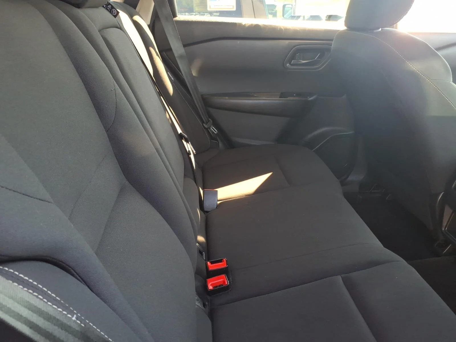 Used 2024 Glacier White Nissan S image 17