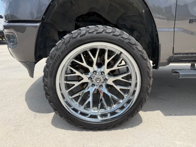 Used 2020 Granite Crystal Metallic Clearcoat Ram Lone Star image 10
