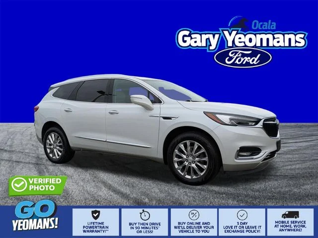 2019 Buick Enclave Essence's photo