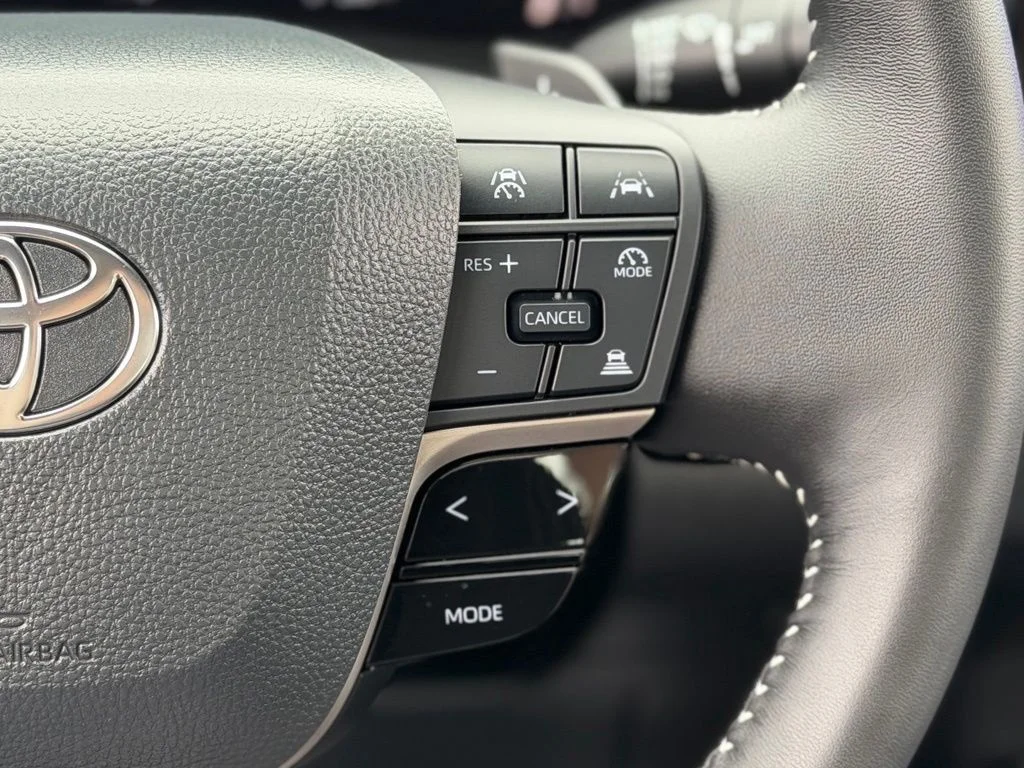 Used 2026  Toyota SE image 13