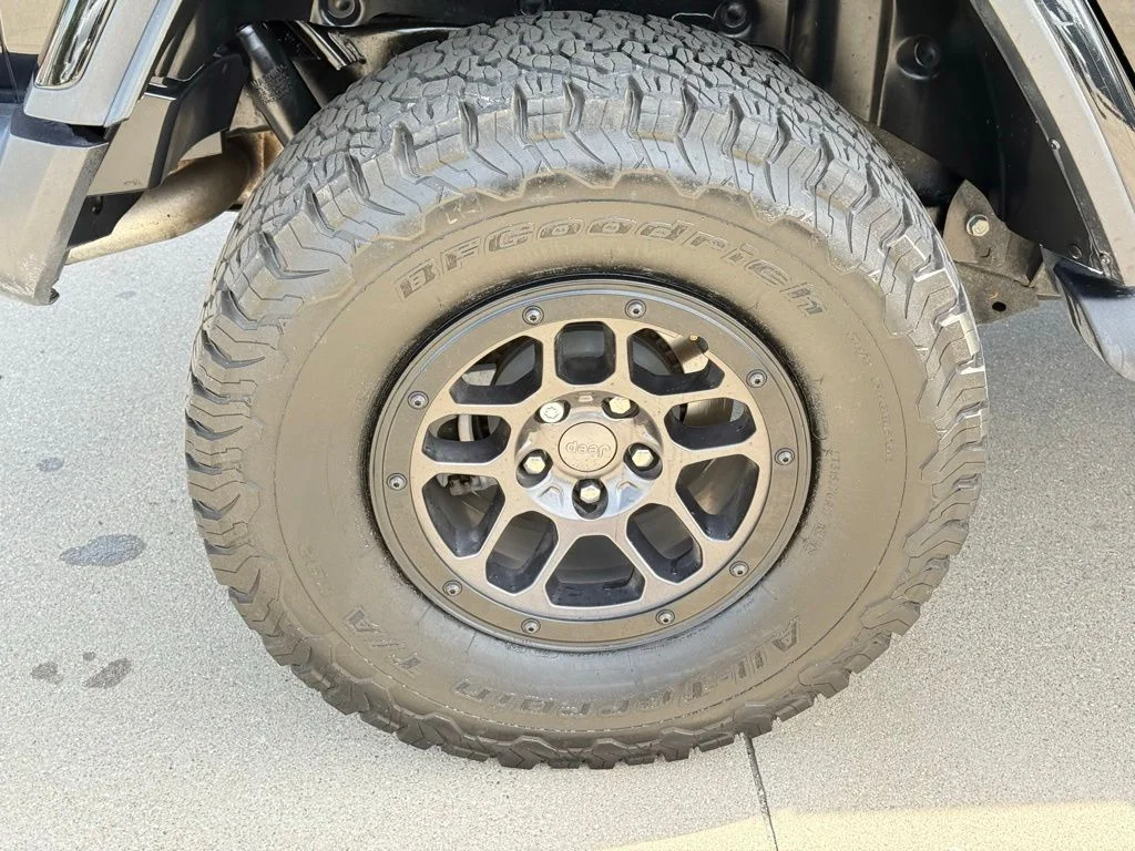 Used 2023 Black Jeep Rubicon image 10