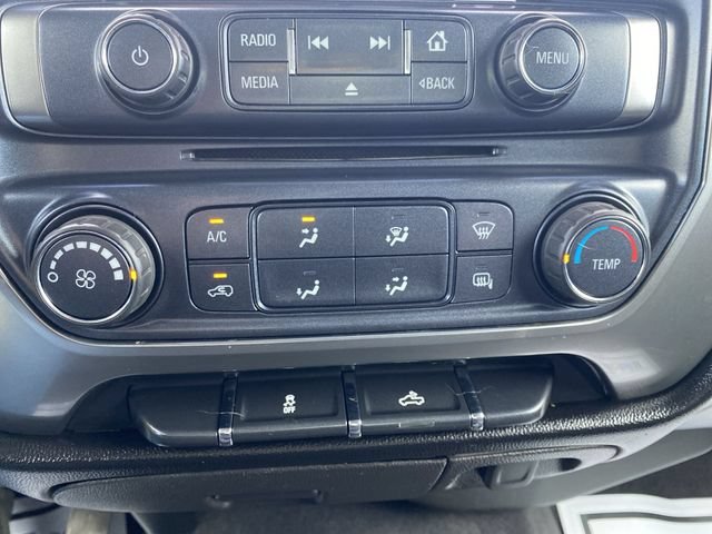 Used 2018 BLACK Chevrolet LT image 18
