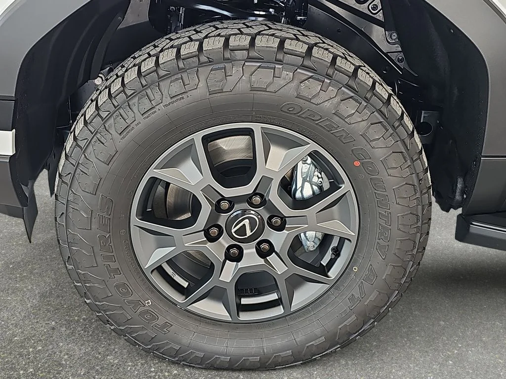 New 2026  Lexus 550 Overtrail image 30