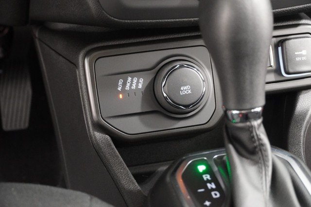 Used 2023 Colorado Red Clearcoat Jeep Altitude image 24
