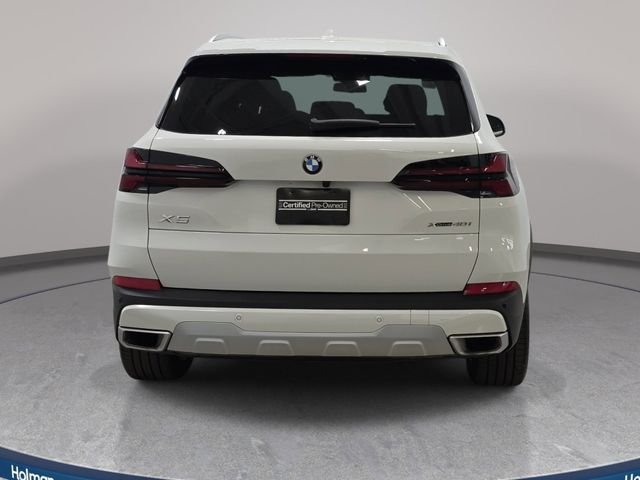 Certified Used 2026 Alpine White BMW xDrive40i image 6