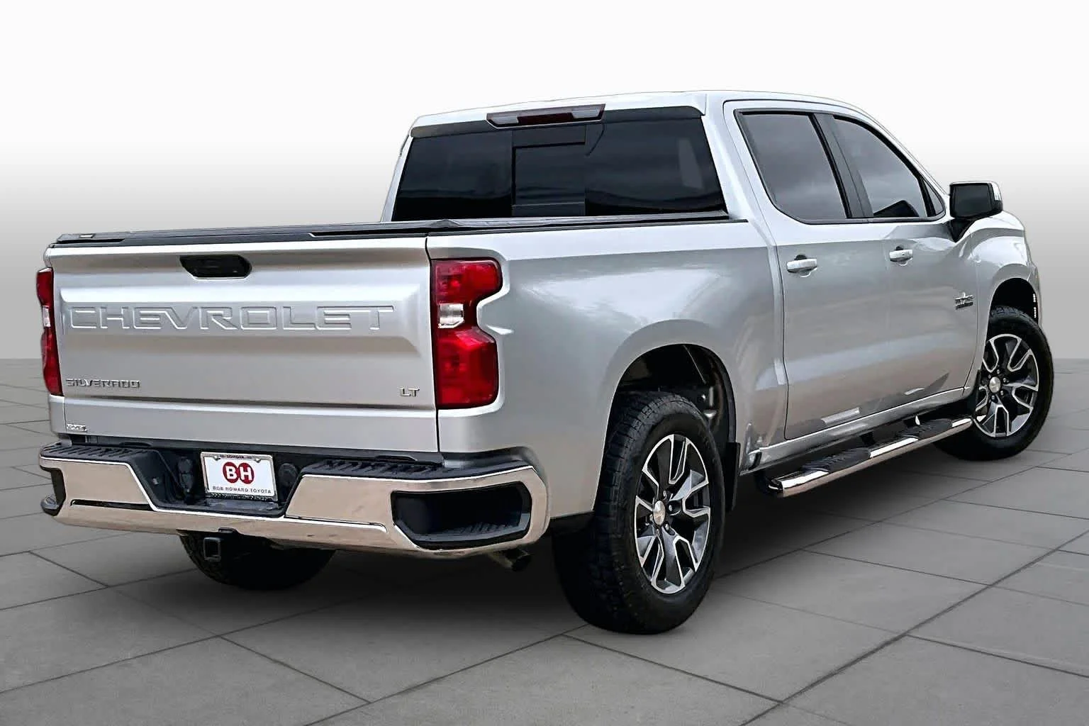 Used 2020 Silver Ice Metallic Chevrolet LT image 13