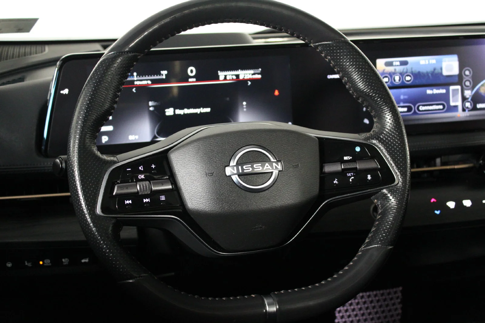 Used 2023 Black Nissan EVOLVE+ image 11