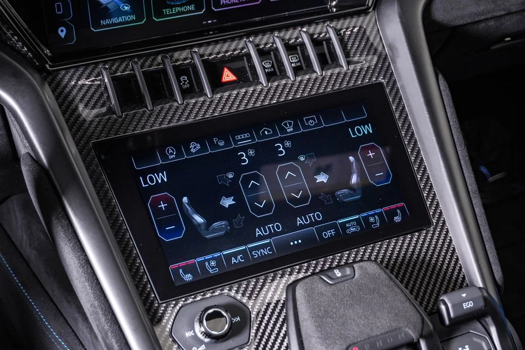 Used 2024 Blu Cepheus Metallic Lamborghini Performante image 30