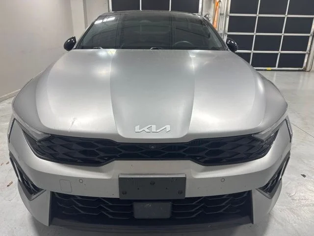 Used 2025 Gray Kia GT image 3