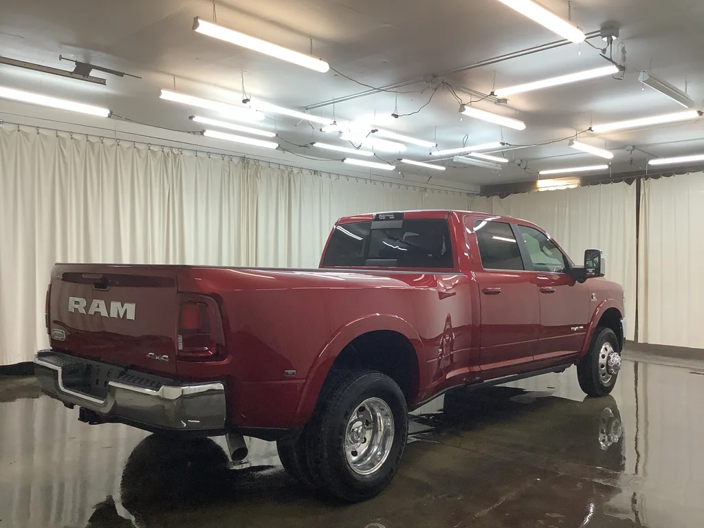 New 2026 Molten Red Pearl-Coat Exterior Paint RAM Longhorn image 5