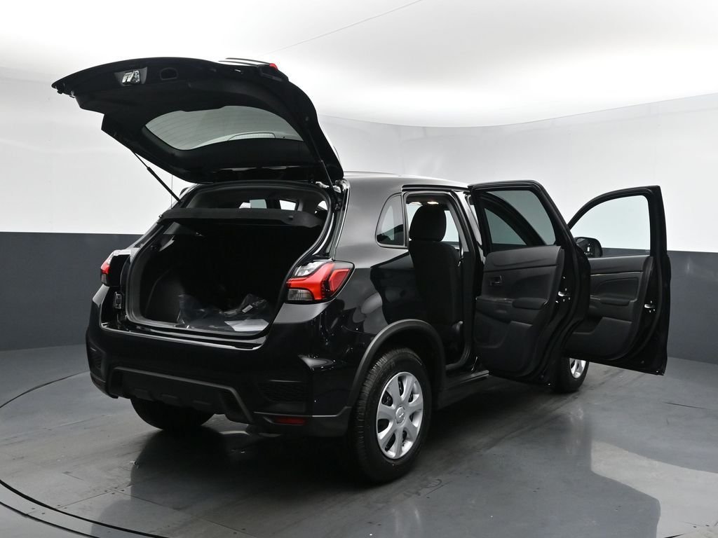 New 2026 Black Mitsubishi 2.0 S image 28
